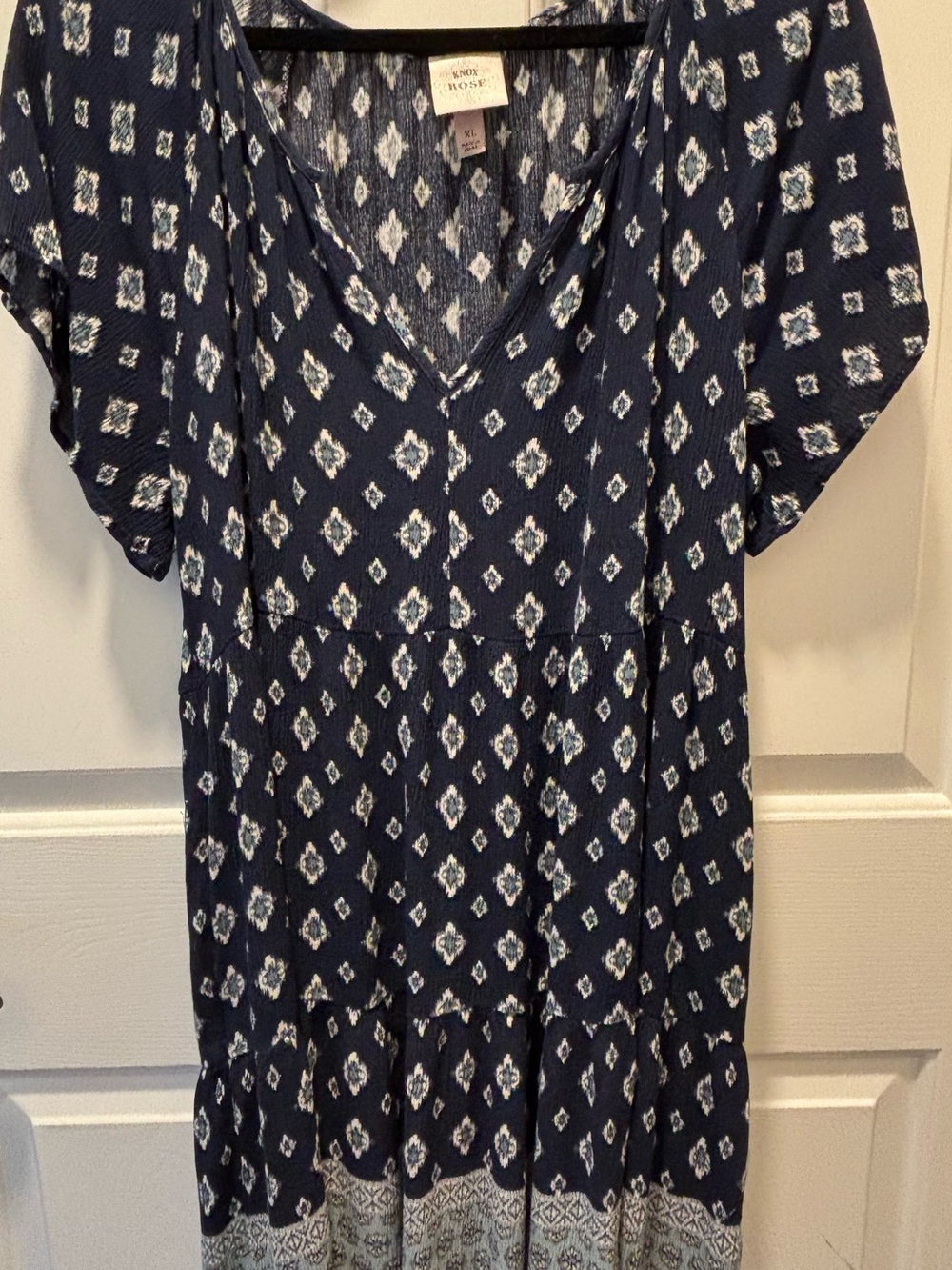 Knox Rose Navy and White Diamond Print V-Neck Dress